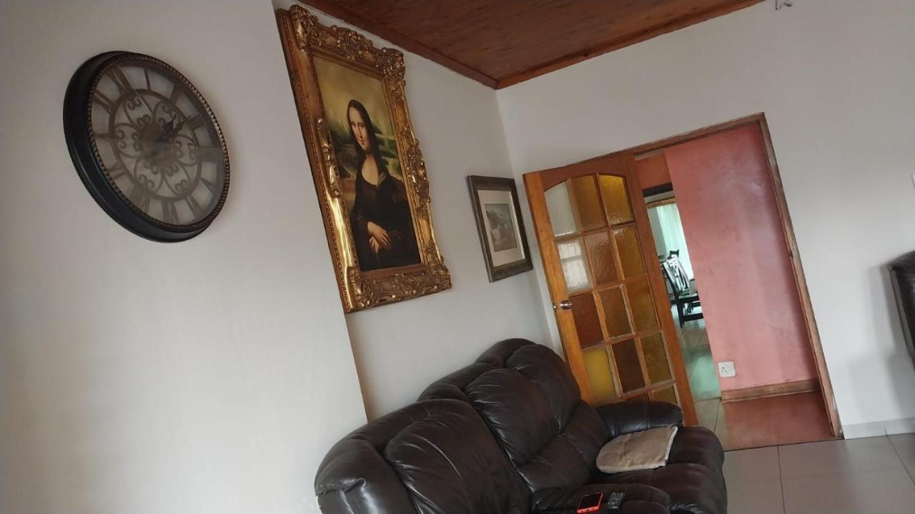 Jay'S Guest House วิตแบงก์ ภายนอก รูปภาพ